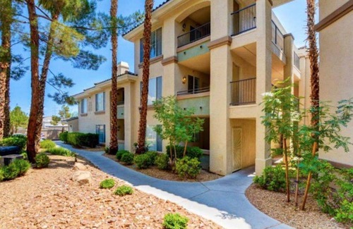 Spring Valley Condo | Urban Living at The Vistana