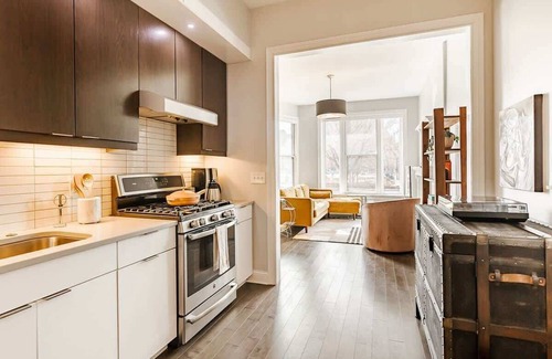Over-the-Rhine Apartment | Urban Luxury on Washington Park | Rooftop & Parking