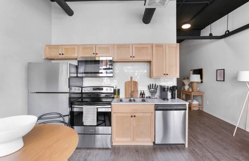 Downtown Spokane Apartment | Urban Modern Living Downtown w/Free Coffee & WiFi