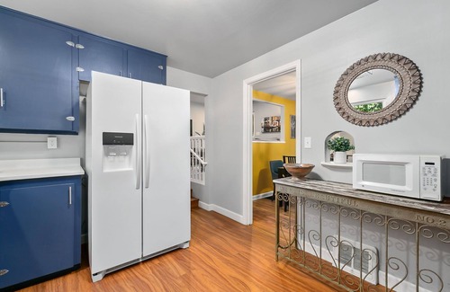 Fort Collins House | Urban Nest | Garage, Sunroom & Fenced Yard