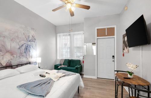 Graduate Hospital Apartment | Urban Nest Rittenhouse Escape