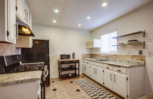Normal Heights House | Urban Oasis - 2 BR, Newly Renovated, Prime San Diego Location.