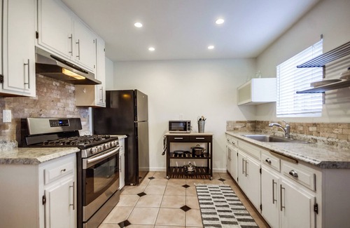 Normal Heights House | Urban Oasis - 2 BR, Newly Renovated, Prime San Diego Location.
