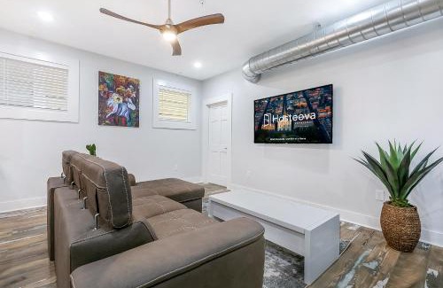 Faubourg Lafayette Apartment | Urban Oasis 4BD House close to FQ & City Hot Spots'