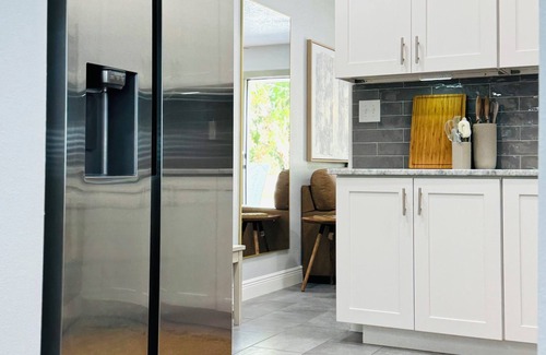 College Park House | URBAN OASIS: Dog Friendly - Bungalow Retreat - Downtown Orlando