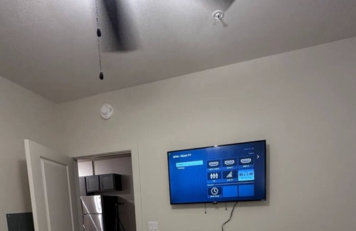 Medical District Apartment | Urban Oasis in Downtown Memphis