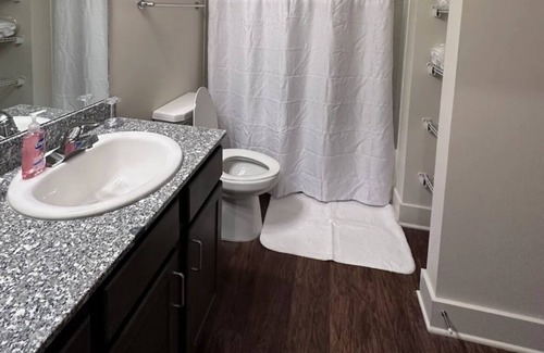 Medical District Apartment | Urban Oasis in Downtown Memphis