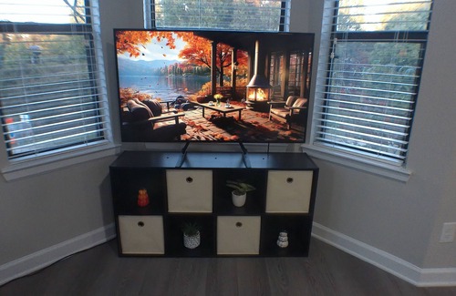 Fourth Ward Apartment | Urban Oasis in Historic Fourth Ward - Walk to Uptown - WiFi & Free Parking