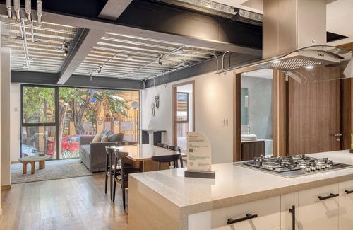 Colonia Cuauhtemoc Apartment | Urban Reforma Mexico City by Lumina