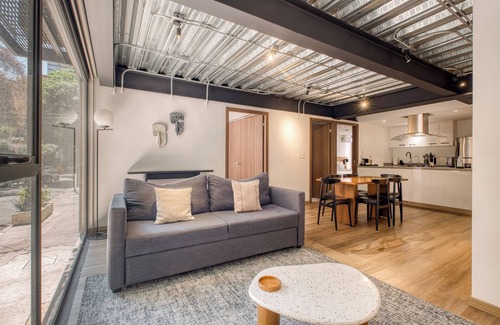 Colonia Cuauhtemoc Apartment | Urban Reforma Mexico City by Lumina
