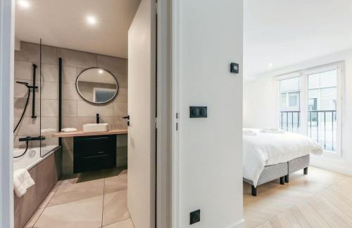 8th Arrondissement Apartment | Urban Retreat Brand-New Duplex 2-Bedroom