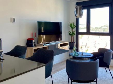 Palma-Palmilla Apartment | Urban Sky Views over Malaga