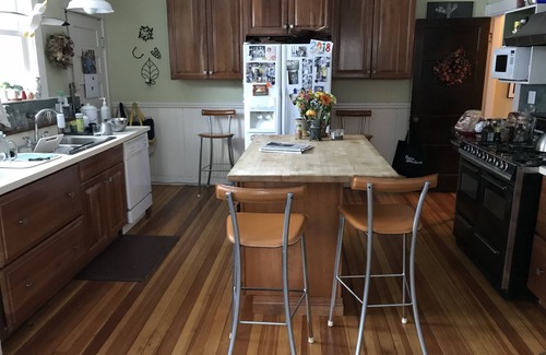 Allston House | Urban/Suburban 4-bedroom, 2-bath House for Summer Rental in Brookline, MA