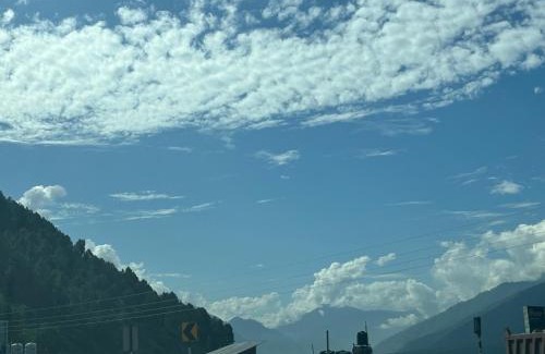 Kasauli House | Urban wave 2Bed rooms by Vanasthali