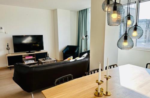 Lower Town Apartment | Urbanstay Suites - Grand Place 2 Bd Apartment