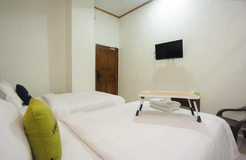 Rajabasa Hotel | Urbanview Hotel JIB Bandar Lampung by RedDoorz