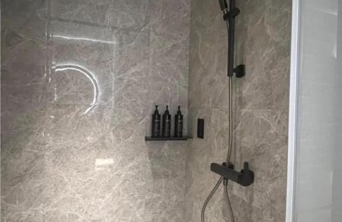 Futian CBD Hotel | UrCove by HYATT Futian CBD-毗邻福田站和星河COCO Park 尊享免费迷你吧