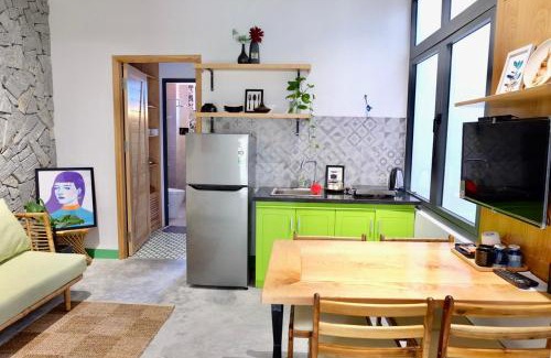 Hai Chau Apartment | URI HOUSE, 1-2 BR tourism apt, 5' walk Dragon Bridge