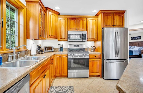 Bethel House | Ursa Major House - Quiet family getaway, minutes from skiing, hiking, biking.