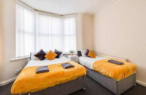 Bootle House | Ursula Sparkle Stays