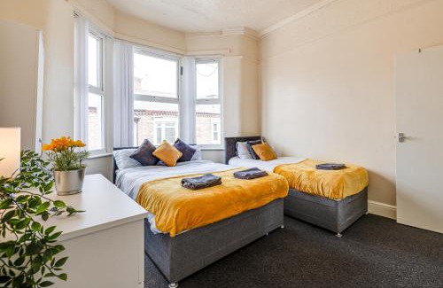 Bootle House | Ursula Sparkle Stays