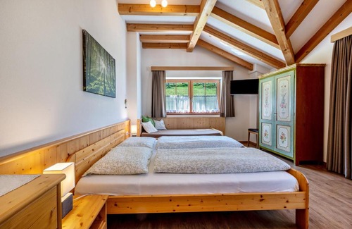 Casola Apartment | Urthalerhof Apt Landhaus