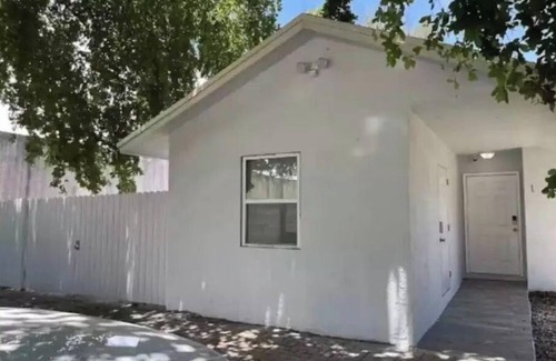 Pompano Beach House | Share house w/1-Bedroom, w/Private Bathroom &Entrance