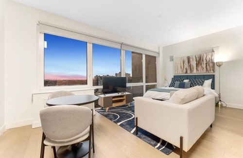 Queens Apartment | Queens Studio Jewel Luxury and Comfort Combined