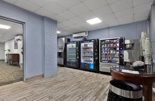 Southern Shops Hotel | USA Economy Lodge