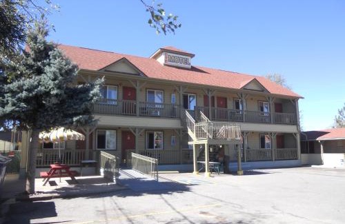 Fountain Hotel | Ute Motel