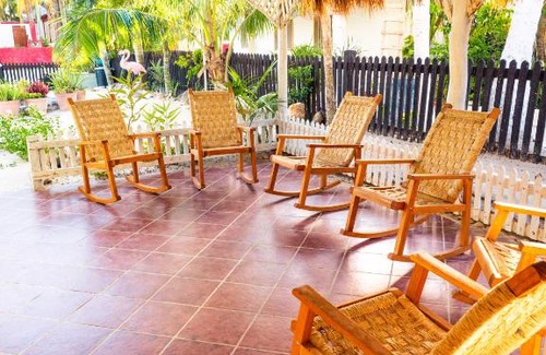 El Cuyo Villa | Utopia Guesthouse & Yoga Studio beachfront home
