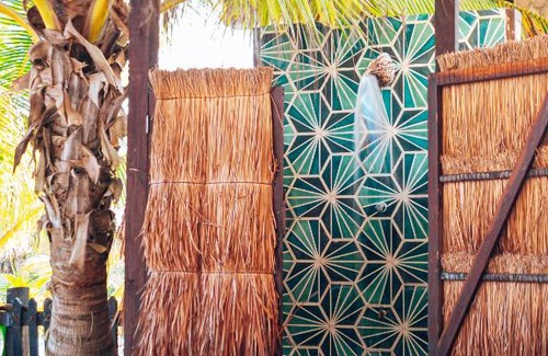 El Cuyo Villa | Utopia Guesthouse & Yoga Studio beachfront home