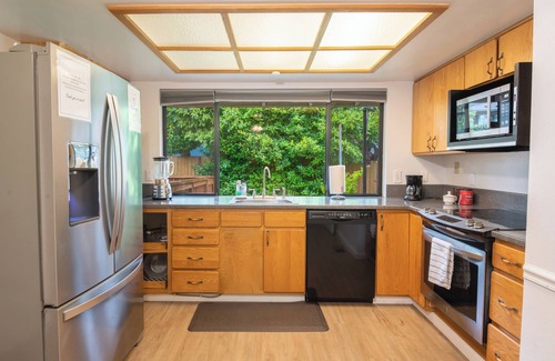 Auburn House | Utopia Luxury Stay - Auburn