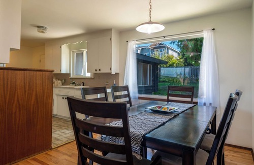Woodway House | Utopia Luxury Stay - Entire House in Richmond Beach WA