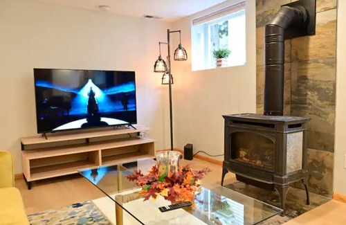 Ravenna House | UW Cozy & Quiet Home / Perfect for Family & Group