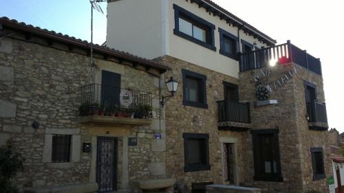 Oliva de Plasencia House | Vía Caparra Superior