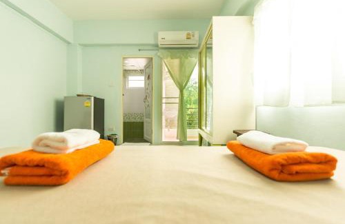 Saen Suk Hotel | V at Bangsaen