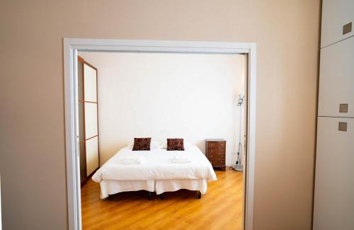 Novara Apartment | V12 Apartments - Alfieri 2A
