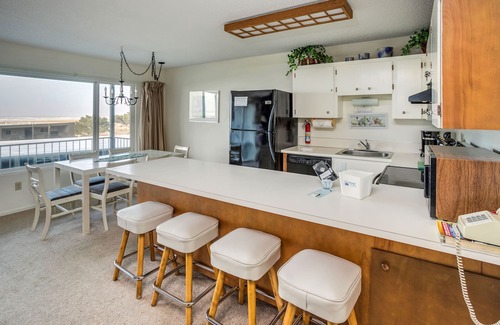 Gearhart Condo | V473 1st Floor 2 Bedroom, ocean view, No cleaning fees