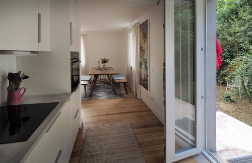 Neustadt an der Weinstrasse Apartment | Vacation apartment at the park