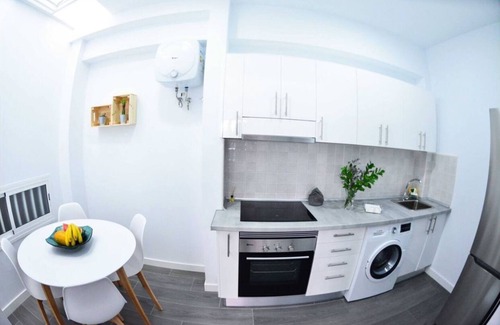 Las Palmas de Gran Canaria Apartment | Vacation Home 'Alina' close to the Beach with Wi-Fi