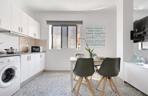 Las Palmas de Gran Canaria House | Vacation Home "Casa Turquesa" with Wi-Fi