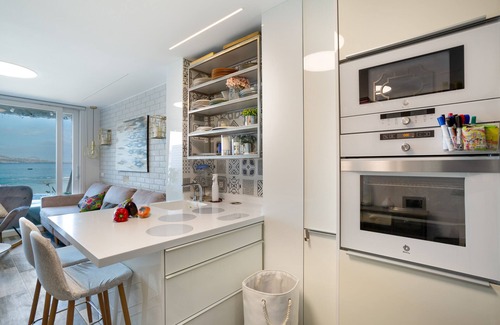 Las Palmas de Gran Canaria Apartment | Vacation Apartment 'Flat Belvedere Las Canteras Beach' with Sea View, Private Terrace and Wi-Fi