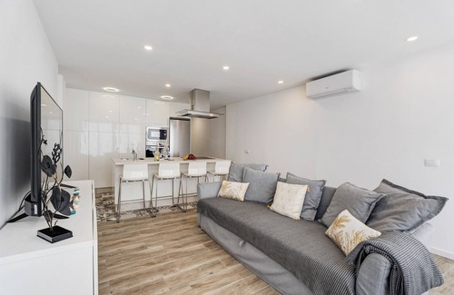 Bajamar Apartment | Vacation Apartment 'Salitre' with Wi-Fi and Air Conditioning