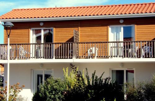 Parentis-en-Born Resort | Vacancéole - Le Domaine des Grands Lacs