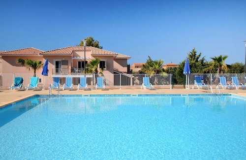 Les Bormettes Condo | Vacances Près de la Mer | Accès 2 Piscines