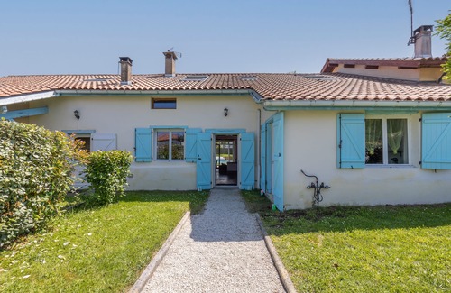 Saint-Martin-de-Seignanx House | Vacation Home "L Ostal Luminosa" with Private Heated Pool, 2 Private Terraces & Wi-Fi