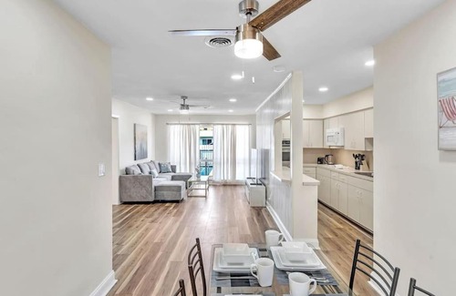 Coral Ridge Isles Apartment | Vacation 1BD unit Pool BBQ Parking Close to Beach