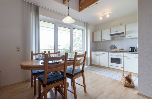 Wremen Apartment | Vacation apartment Lili Marleen 7-14, bright and with a view over the dyke.