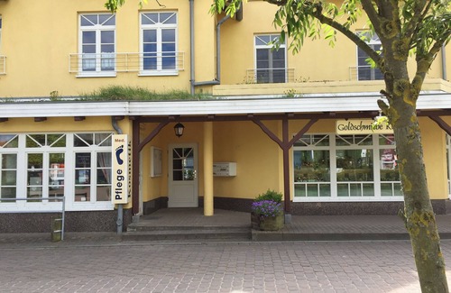 Ostseebad Ahrenshoop Apartment | Vacation apartment in the Baltischer Hof, in the town center, only 3 minutes walk to the beach